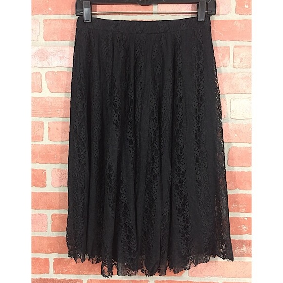 Bobeau Stretchy Boho Black Lace A-Line Skirt - Picture 4 of 5